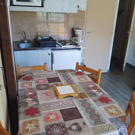 Les Pleiades Apartment